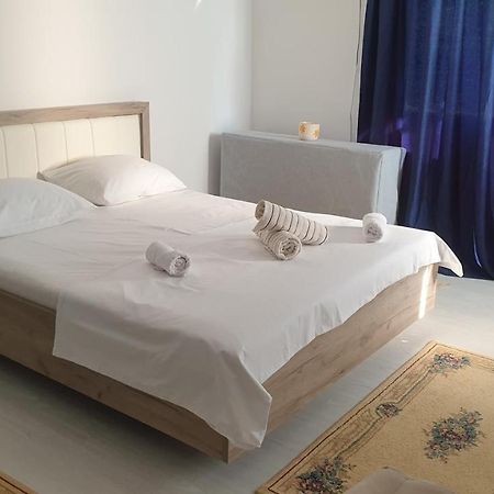 Apartman Sava นิส ภายนอก รูปภาพ
