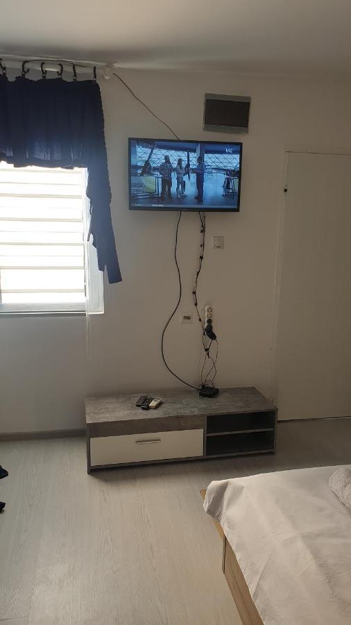 Apartman Sava นิส ภายนอก รูปภาพ